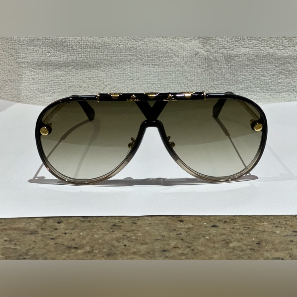 LV RARE Boogie Nights Racing Sunglasses. Gently used with case and box.